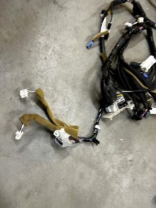 WIĄZKA INSTALACJA WNĘTRZA PODŁOGI LEXUS RX 450H III 3 AL10