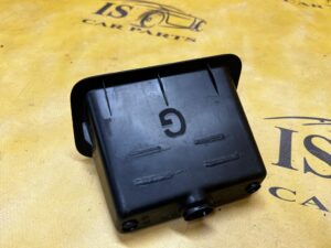 UCHWYT RĄCZKA KLAPY BAGAŻNIKA LEWY LEWA RENAULT KADJAR