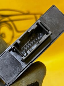 MODUŁ STEROWNIK DRZWI PEUGEOT 508 I RXH 2.0 HDI