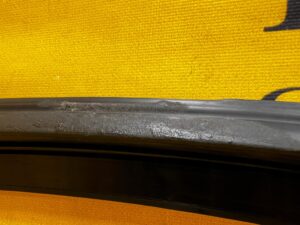 LISTWA RAMKA USZCZELKA SZYBY DRZWI DACHU LEWA FORD MUSTANG VI