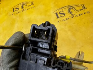 ZAMEK DRZWI PRZÓD LEWY DACIA DOKKER EU