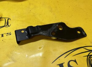 MOCOWANIE WSPORNIK BŁOTNIKA PRZÓD PRAWY RANGE ROVER VELAR L560