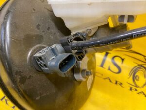 SERWO POMPA HAMULCOWA ZBIORNIK FORD FIESTA MK7