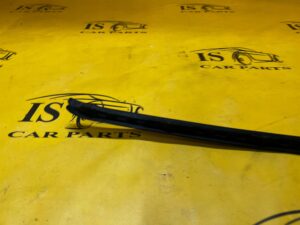 LISTWA ZGARNIAJĄCA SZYBY PRZÓD LEWY LEWA BMW X6 F16