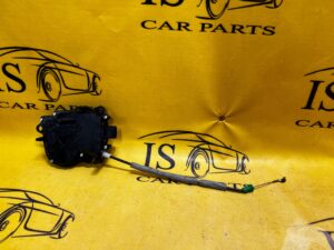 DOCIĄG ZAMEK SIŁOWNIK KLAPY BAGAŻNIK RR VOGUE L405