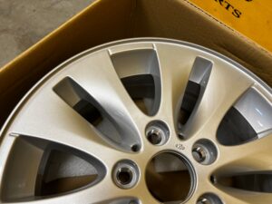 FELGA ALUMINIOWA 16″ V-SPOKE 229 BMW 1 E81 E82 E87 E88 NOWA OEM