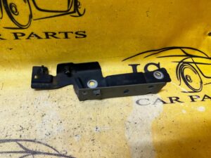 MOCOWANIE WSPORNIK BŁOTNIKA PRZÓD LEWY RENAULT CAPTUR I PRZEDLIFT BIXPE