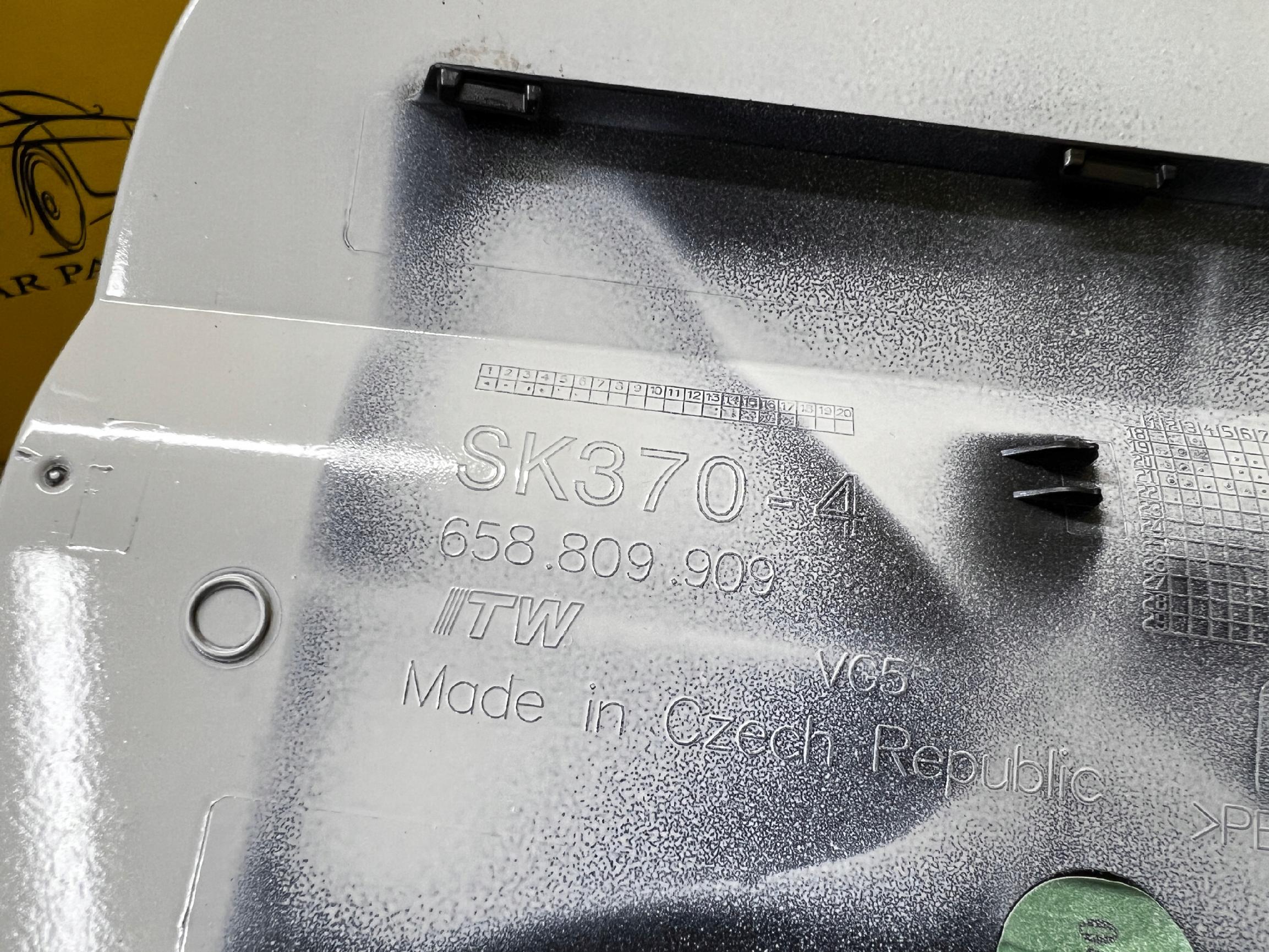 KLAPKA WLEWU PALIWA SKODA SCALA