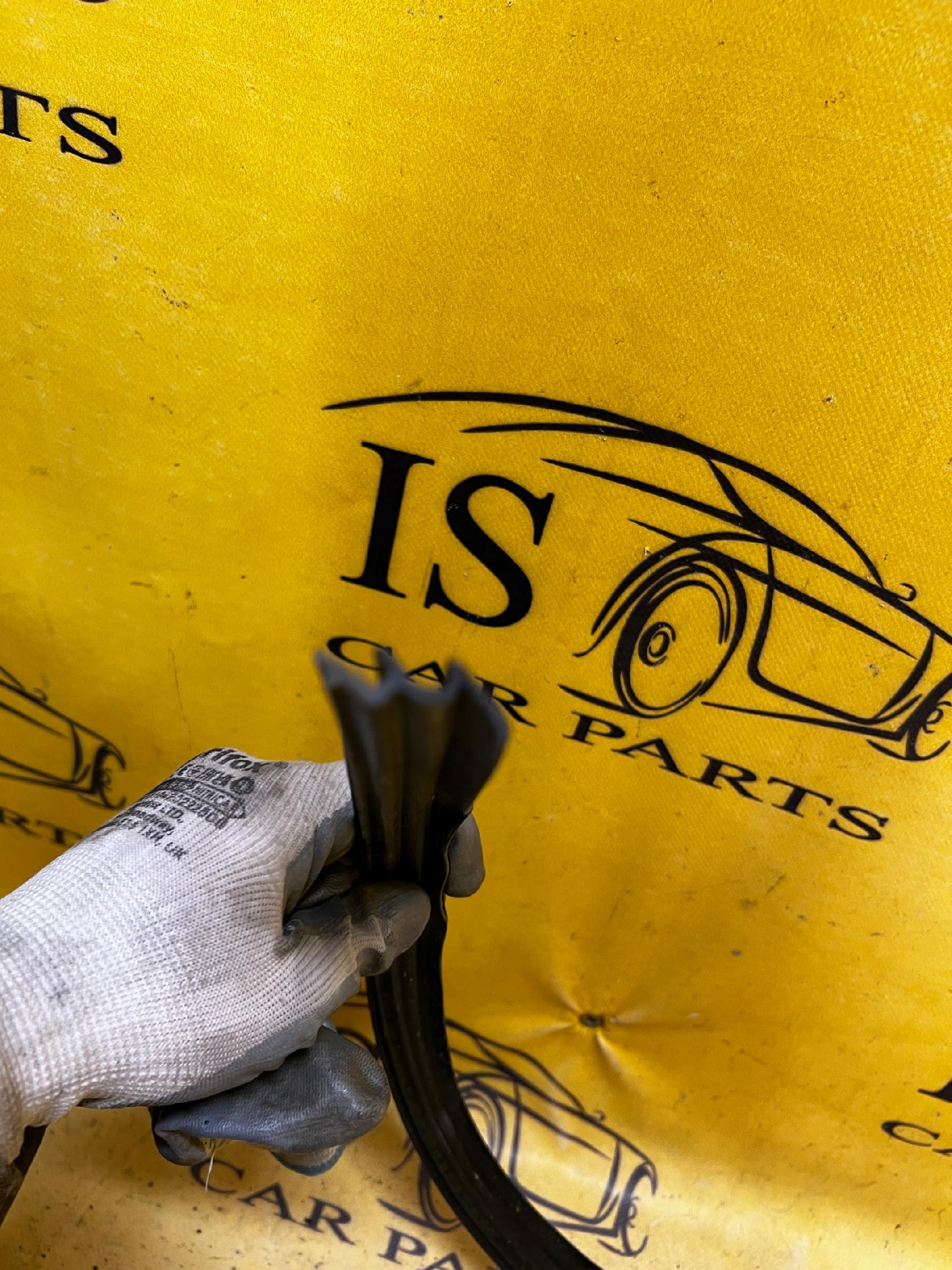 USZCZELKA KLAPY BAGAŻNIKA BMW G30 SEDAN