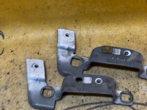 WSPORNIK MOCOWANIE BŁOTNIKA PRZÓD LEWY RENAULT MEGANE IV