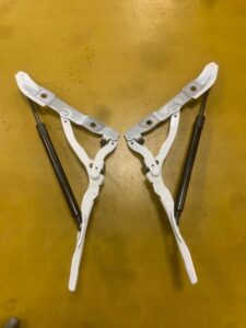 SIŁOWNIKI ZAWIASY TYLNEJ KLAPY BAGAŻNIKA BMW F22