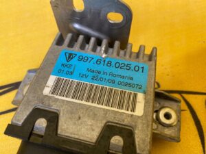 MODUŁ STEROWNIK POMPY PALIWA PORSCHE 987 CAYMAN S