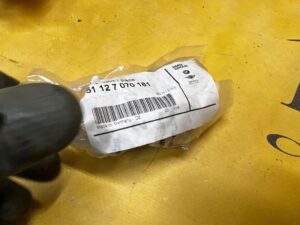 4 X ŚRUBA MOCUJĄCA BELKI ZDERZAKA TYŁ M6 BMW 5 E60 E61 NOWA OEM