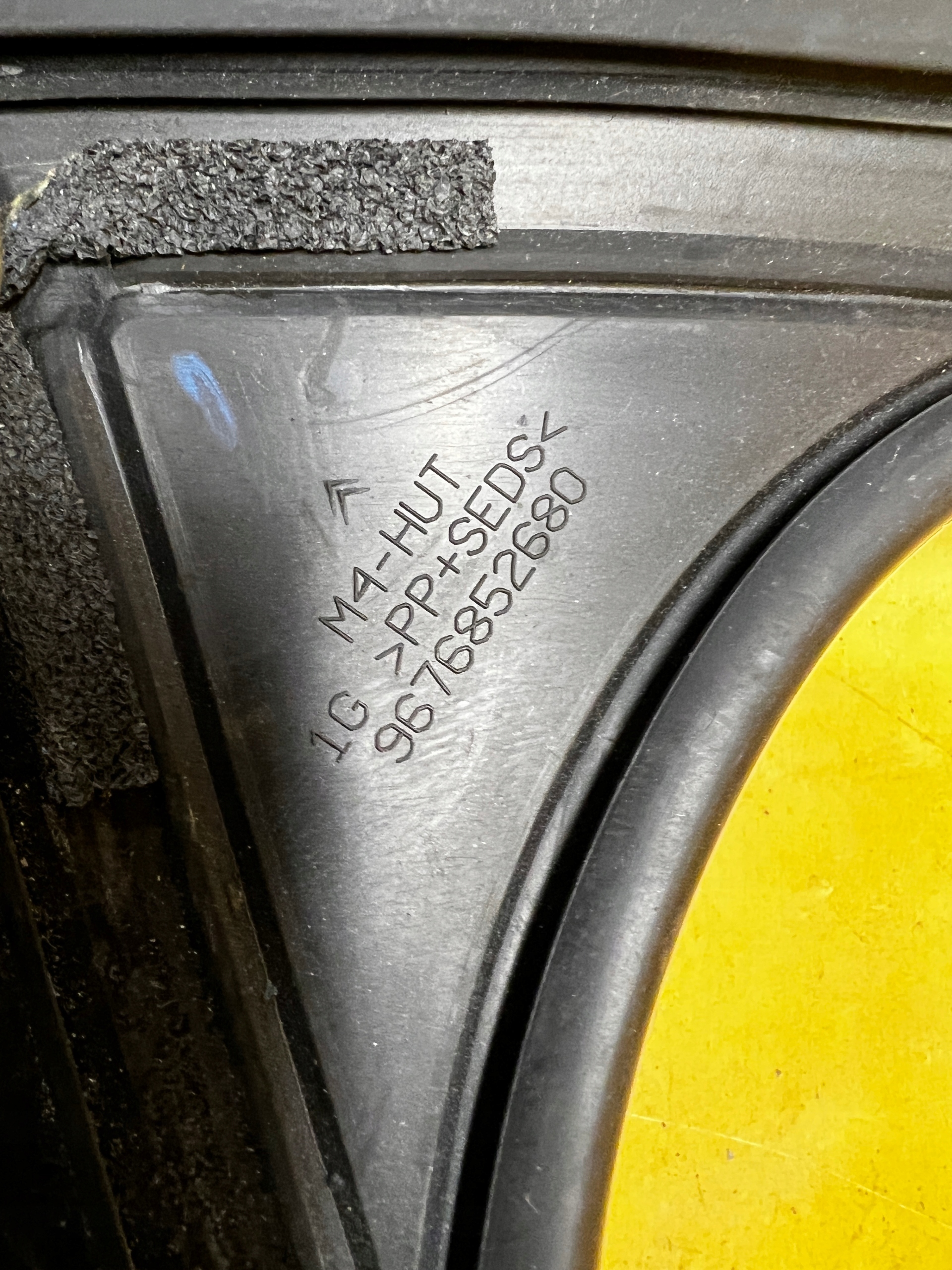 USZCZELKA SZYBY DRZWI PRZÓD LEWY CITROEN C4 PICASSO II