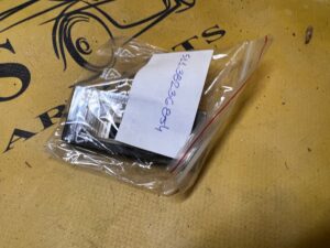 KLOSZ OŚWIETLENIA TABLICY REJESTRACYJNEJ TYŁ BMW 3 E46 TOURING NOWY OEM