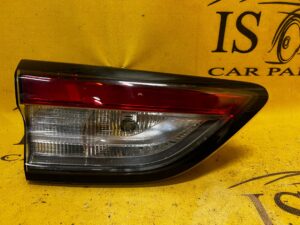 LAMPA TYLNA W KLAPĘ LEWA FORD ESCAPE MK4
