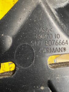 OSŁONA WNĘKI KOŁA NADKOLE TYLNA TYŁ PRAWA PRAWY PRAWE BMW M5 F90