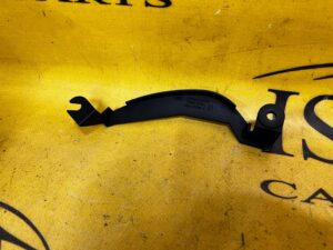 UCHWYT MOCOWANIE PASKA ROZRZĄDU FORD KUGA MK3 ESCAPE MK4 1.5 EB