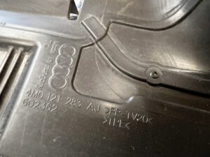 KIEROWNICA POWIETRZA LEWA AUDI SQ7 Q7 4M0