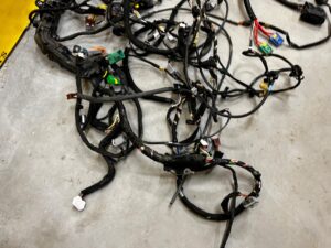 INSTALACJA WIĄZKA DESKI WNĘTRZA DACIA DUSTER II