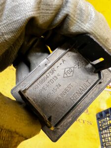 OSŁONA ZAŚLEPKA KAMERY ZDERZAKA TYLNEGO TYŁ DACIA SANDERO III