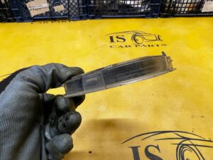 DEKIEL OSŁONA PRZECIWPYŁOWA ŻARÓWKI REFLEKTORA JAGUAR XK8 X100 XKR