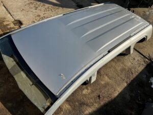 DACH SŁUPKI POSZYCIE DACHU SREBRNY ĆWIARTKA DACIA JOGGER TEKQF