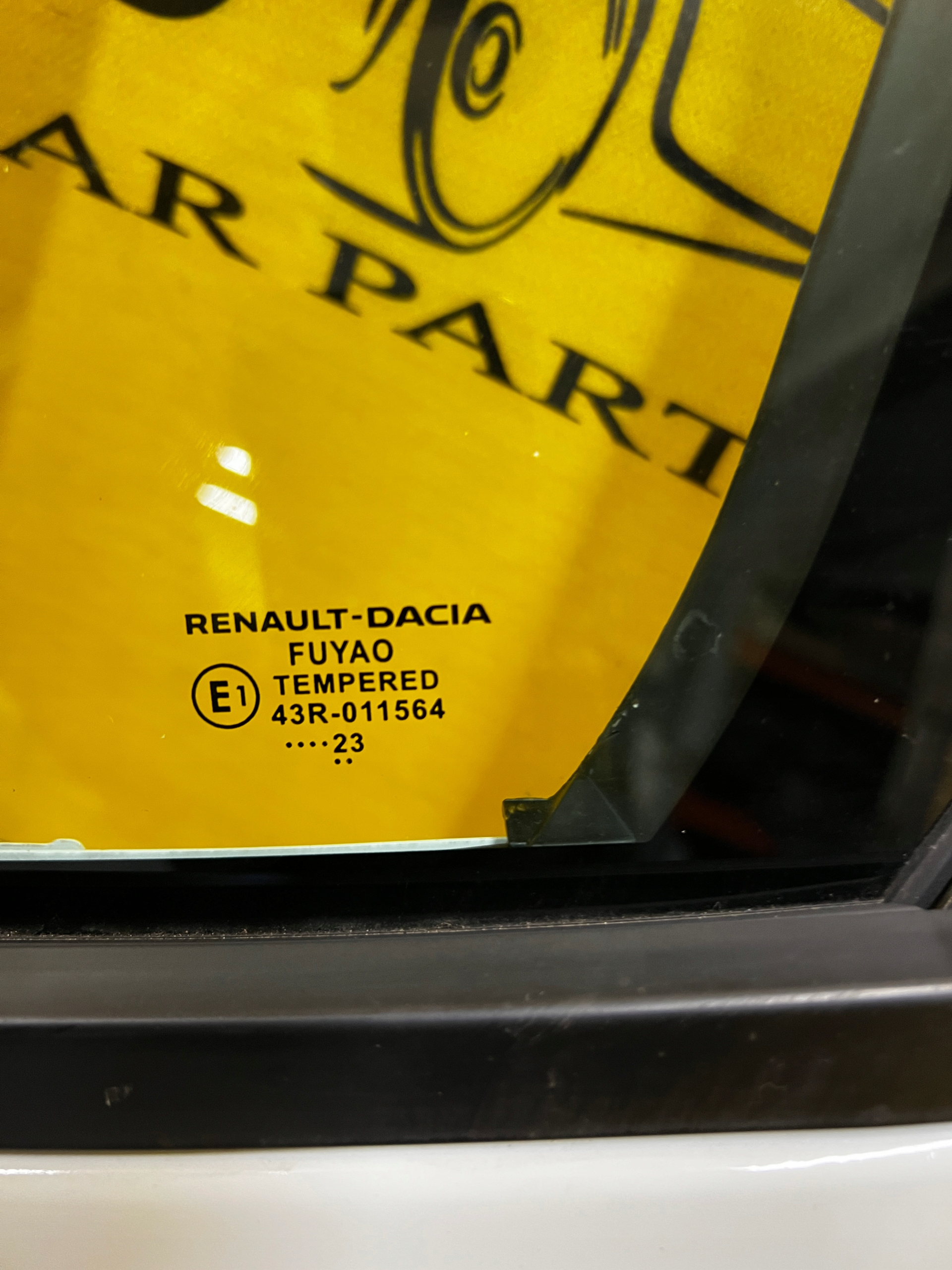 DRZWI LEWA STRONA LEWY PRZÓD TYŁ DACIA SANDERO STEPWAY III 2023R 369