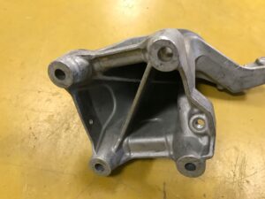 WSPORNIK ŁAPA MOCOWANIE SILNIKA INFINITI Q50 2.0 T