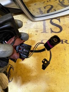 LUSTERKO PRAWE KAMERA 14+2 PIN AUDI A8 D4 LIFT