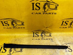 LISTWA DRZWI PRAWY TYŁ PORSCHE CAYENNE II 7P5 LIFT 92A