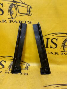 LISTWA ŚLIZG SZYBY PRAWA FORD MUSTANG MK6 VI