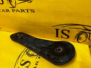 WSPORNIK MOCOWANIE UCHWYT RANGE ROVER VELAR L560