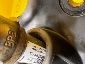 DRĄŻEK SZTYCA KOLUMNY KIEROWNICZEJ AUDI SQ7 Q7 4M0