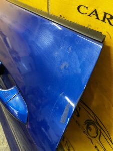 DRZWI LEWA STRONA LEWY PRZÓD FORD MUSTANG VI 2017R USA N6