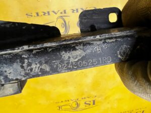 OGRANICZNIK DRZWI PRZESUWNYCH DOLNY PRAWY DACIA DOKKER