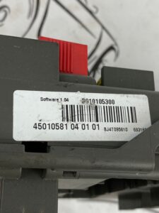 SKRZYNKA BEZPIECZNIKÓW BMW E71 X6M X6 X5 E70