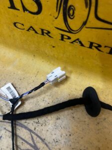 INSTALACJA WIĄZKA SIŁOWNIKA KLAPKI WLEWU PALIWA RENAULT CAPTUR I PRZEDLIFT