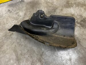 NADKOLE TYŁ PRAWE PRAWY DACIA LODGY LIFT 2022R