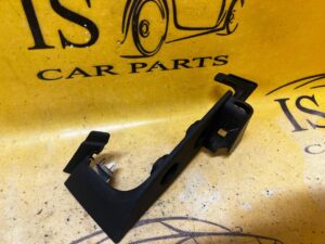 UCHWYT MOCOWANIE BAGAŻNIKA PRAWY TYŁ BMW SERIA 1 F40