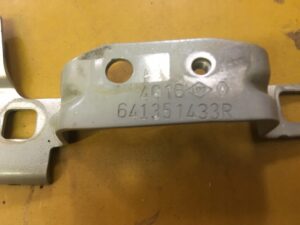 MOCOWANIE WSPORNIK RENAULT MEGANE IV 641351433R