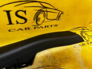 LISTWA OSŁONA POSZYCIE PROGU PRAWA PRAWY TYŁ INFINITI Q70