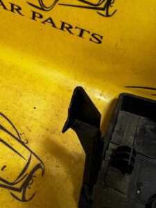 PODSTAWA MOCOWANIE AKUMULATORA DACIA SANDERO III 2021R