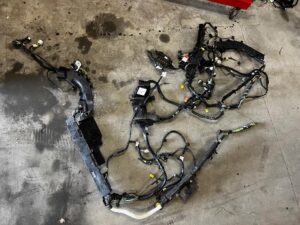 OKABLOWANIE WIĄZKA INSTALACJA WNĘTRZA FORD ESCAPE MK4