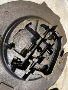 SKRZYNKA NARZĘDZIOWA WKŁAD KOŁA ZAPASOWEGO PODNOŚNIK RANGE ROVER VELAR L560