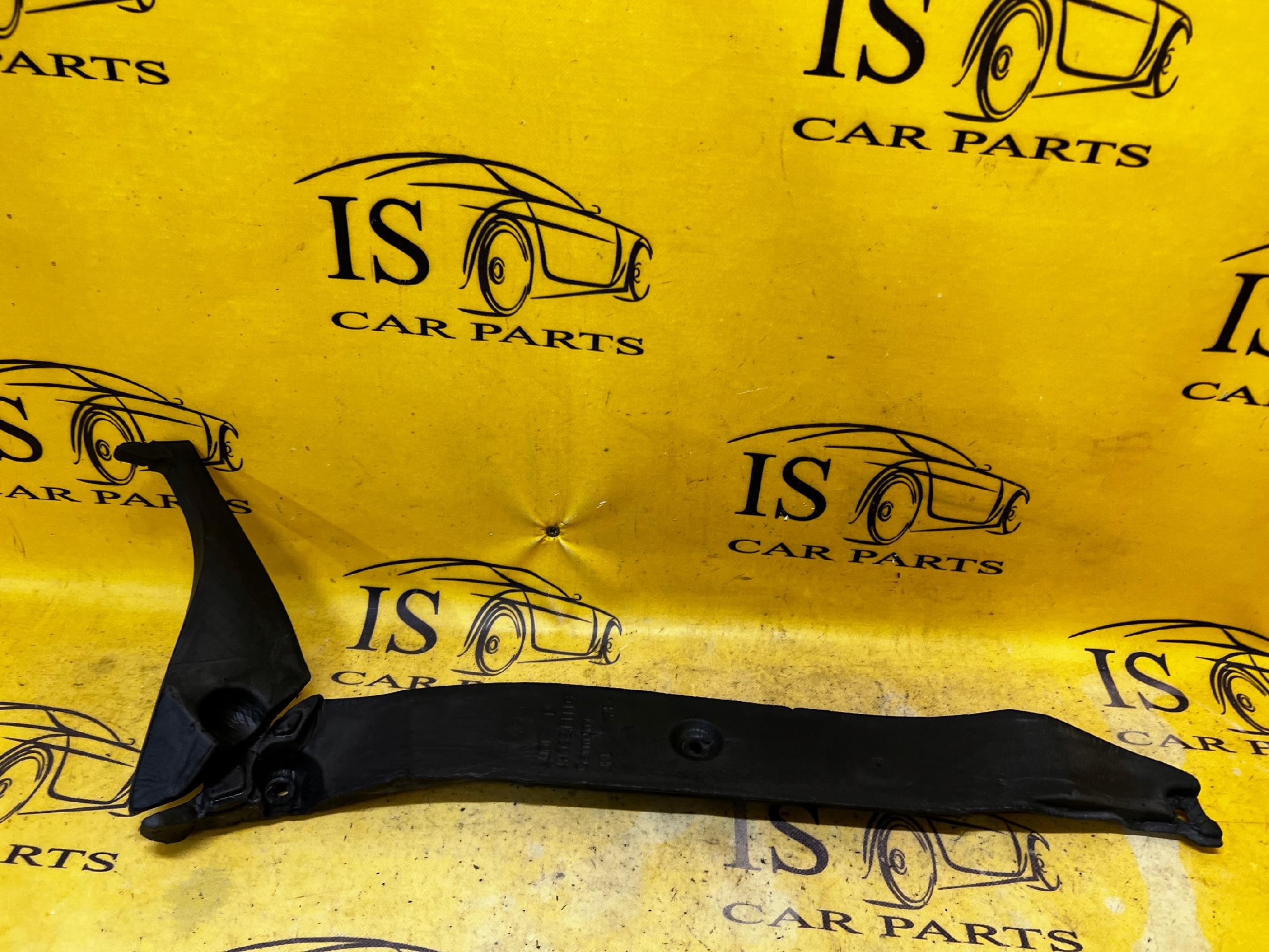 OSŁONA WYGŁUSZENIE BŁOTNIKA LEWA AUDI A8 D4