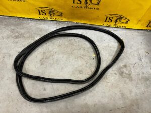 USZCZELKA KLAPY BAGAŻNIKA RANGE ROVER VOGUE L405