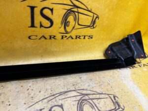 USZCZELKA DRZWI PRZÓD PRAWY LEWY TESLA MODEL 3 PRZEDLIFT