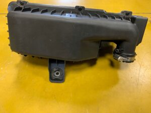 OBUDOWA FILTRA POWIETRZA 1.2 VTI PEUGEOT 208