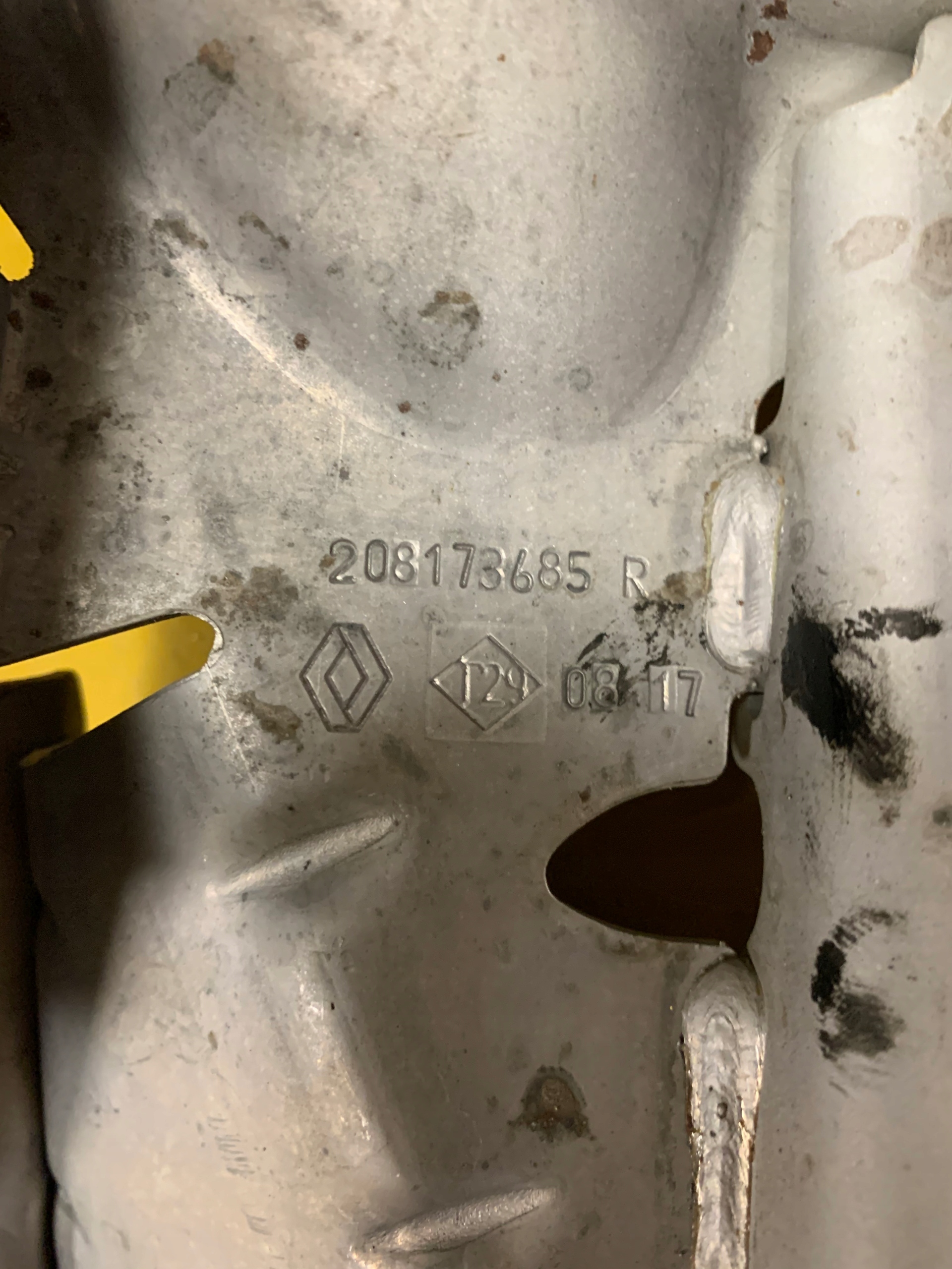 MOCOWANIE WSPORNIK KATALIZATORA RENAULT MEGANE IV